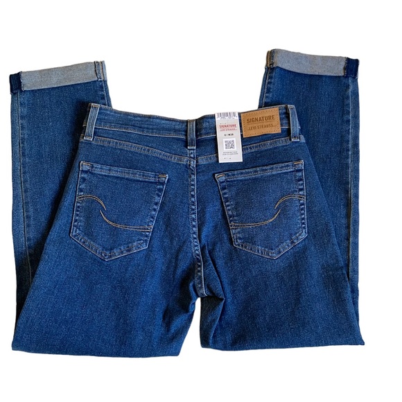 Levi’s Signature Mid-Rise Boyfriend Jean NWT - Picture 2 of 7